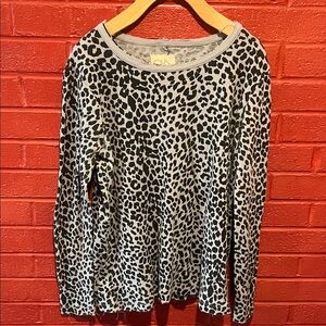 Leopard Print Long Sleeve Top